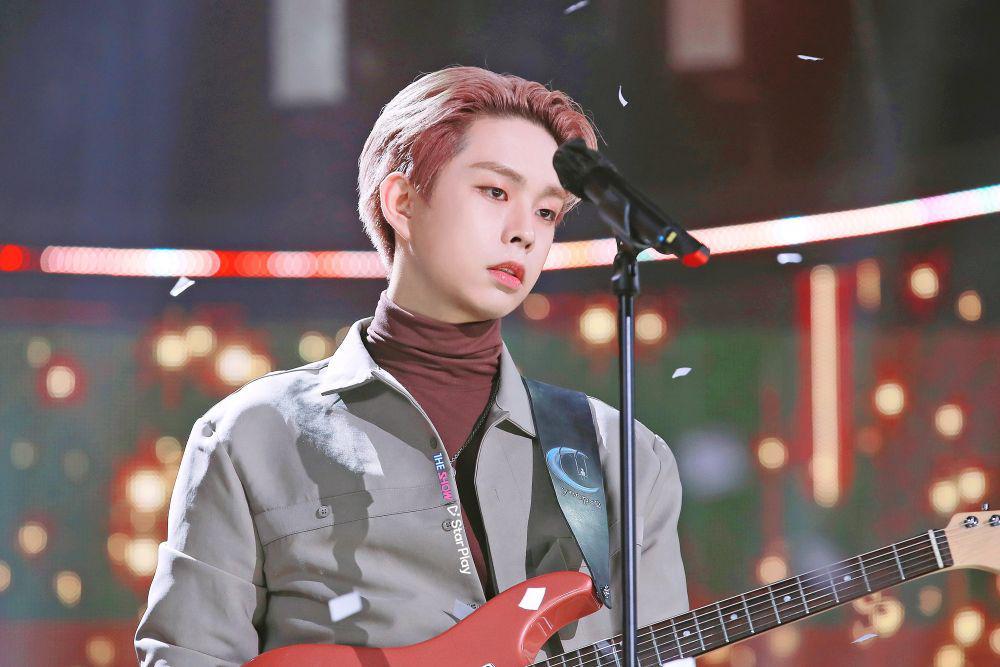 10 Potret Choi Sang Yeop, Vokalis Band LUCY yang Mencuri Perhatian