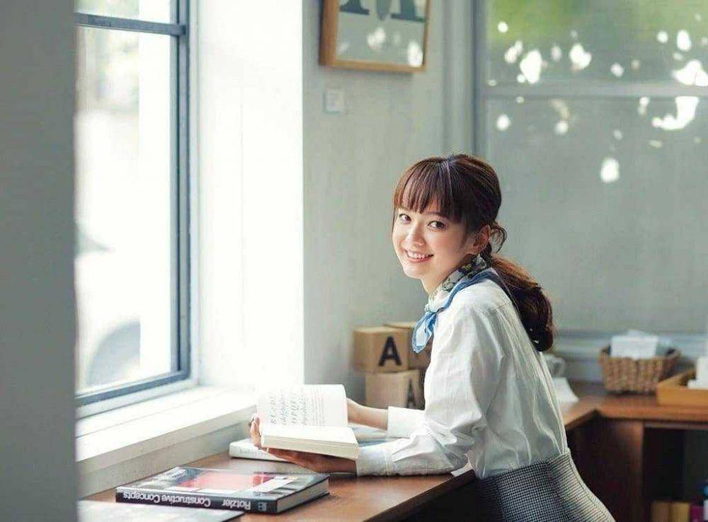 Mikako Tabe (instagram.com/mikakotabee)