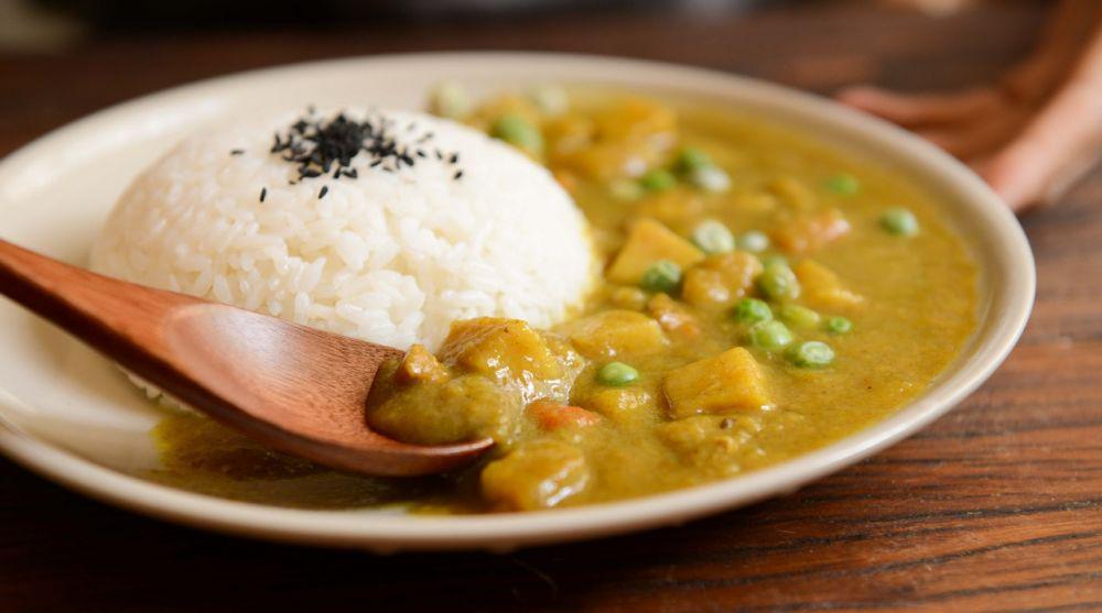7 Tanda Kamu Terlalu Banyak Makan Nasi, Kurangi Porsinya