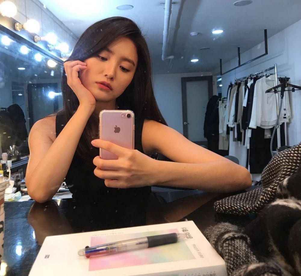 Jeonghwa EXID (instagram.com/jeonghwa_0508)