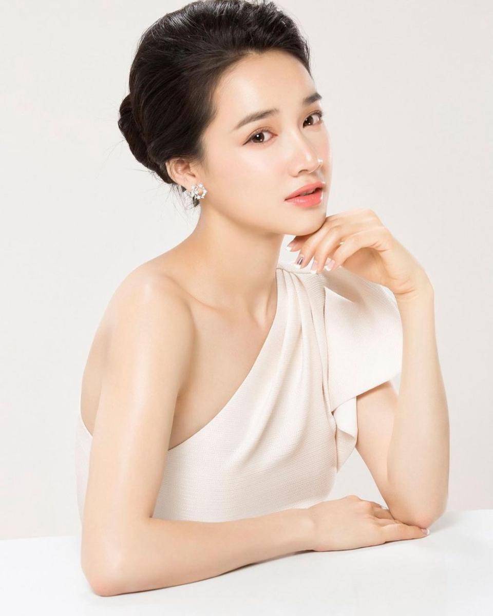 instagram.com/nhaphuong205