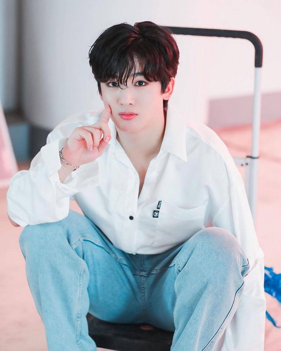 instagram.com/official_yohan