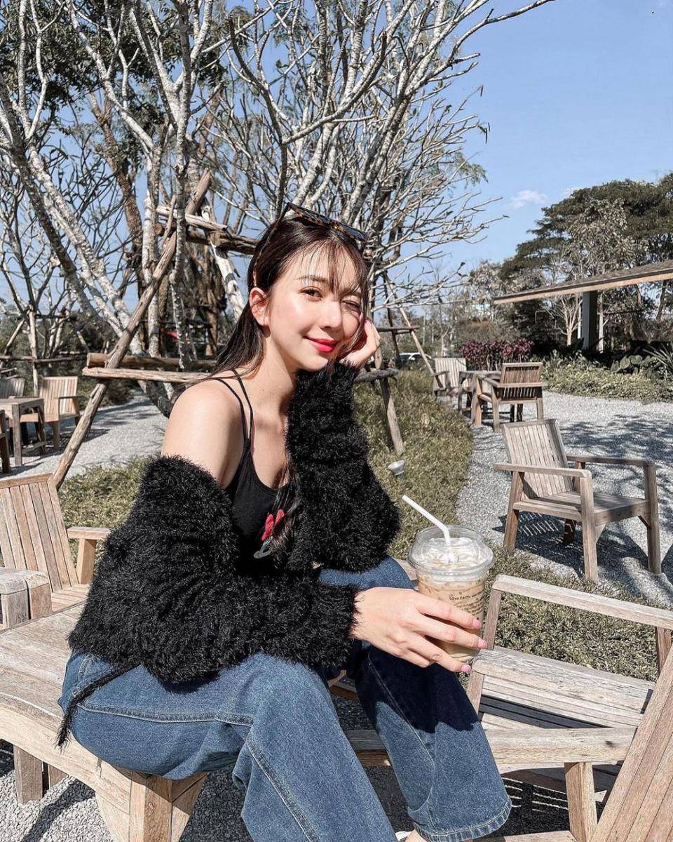 instagram.com/juneteeratee