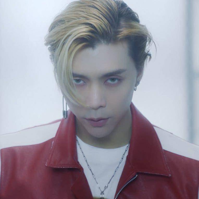 instagram.com/johnnyjsite