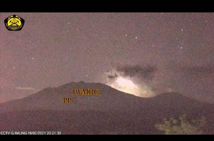 Kilatan cahaya yang ternyata merupakan petir. IDN Times/Istimewa