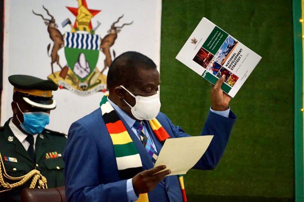 Zimbabwe Perpanjang Lockdown dan Segera Vaksinasi