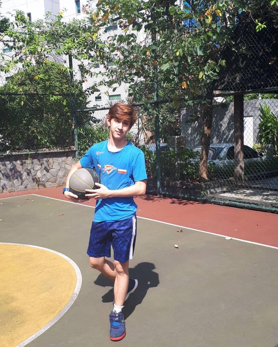 Instagram.com/oppieandaresta