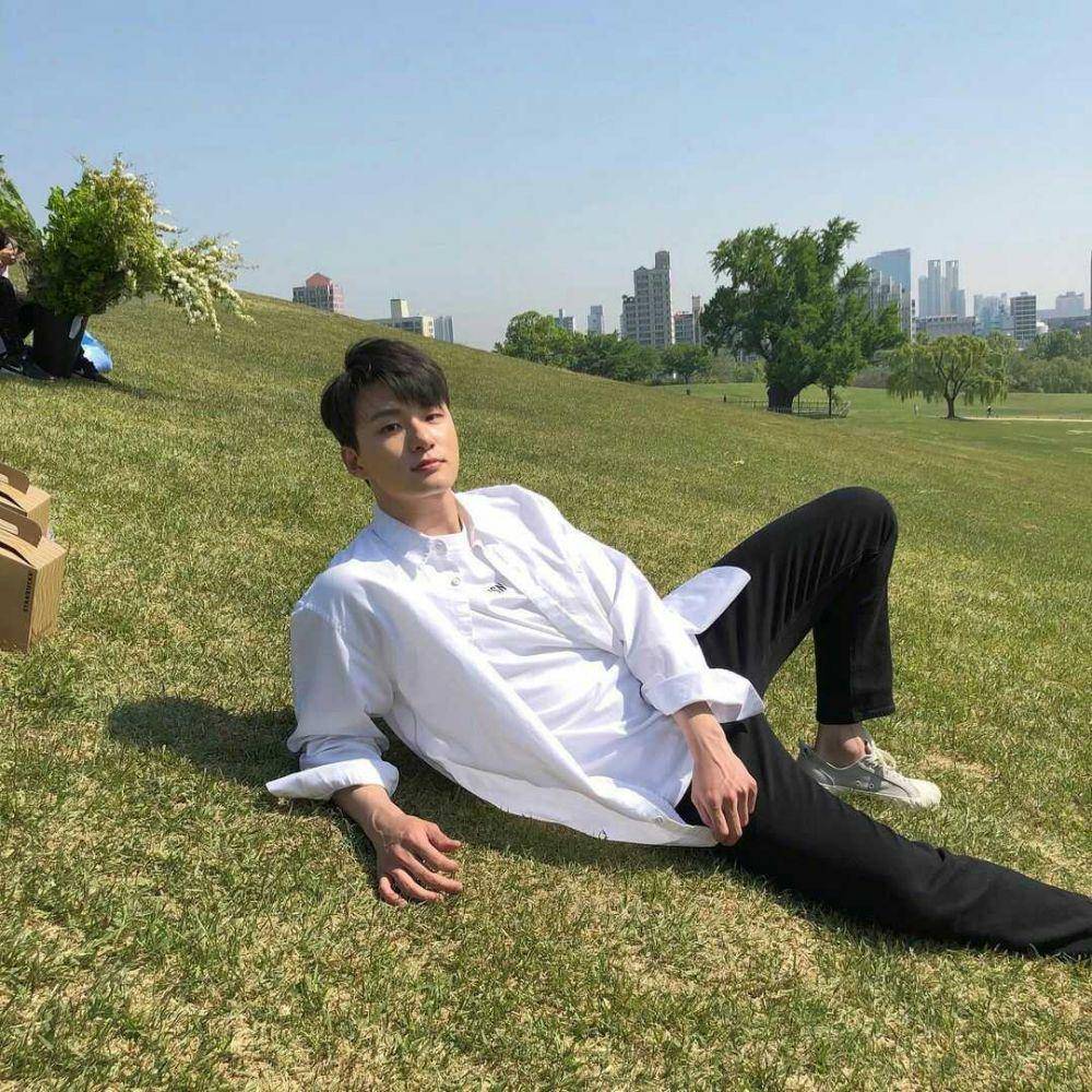 instagram.com/ seungho_shin