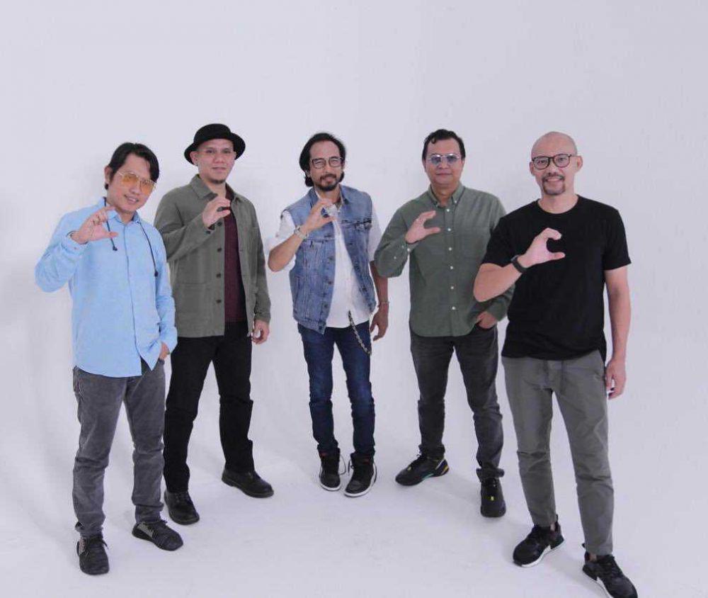 Chord dan Lirik Lagu Masih Tetap Tersenyum - Padi