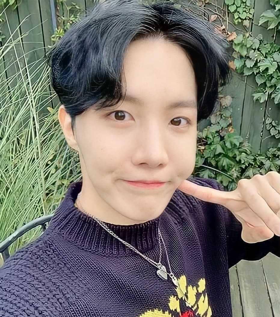 Instagram.com/jhopebts.bighitentertainment