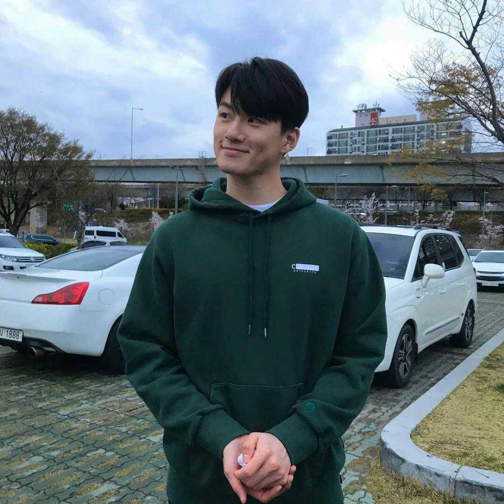 instagram.com/ seungho_shin