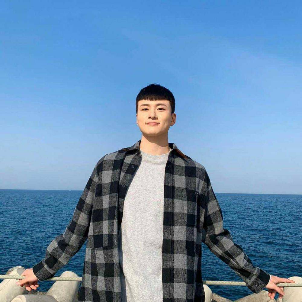 instagram.com/ seungho_shin