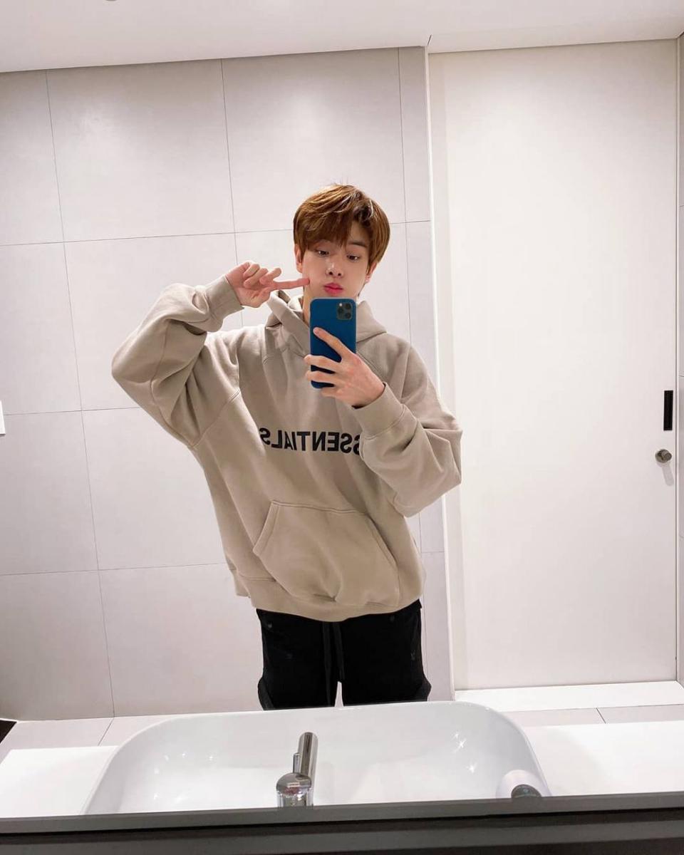 Instagram.com/enhypenjake.official