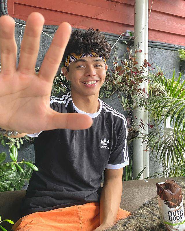 instagram.com/kkydsnts