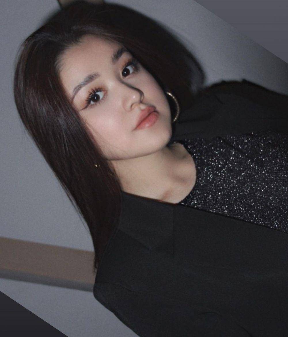 instagram.com/demi.demik