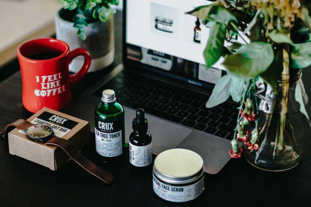Ilustrasi skincare (Unsplash/Devin Avery)