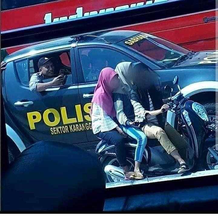 instagram.com/meme_ngakak.receh