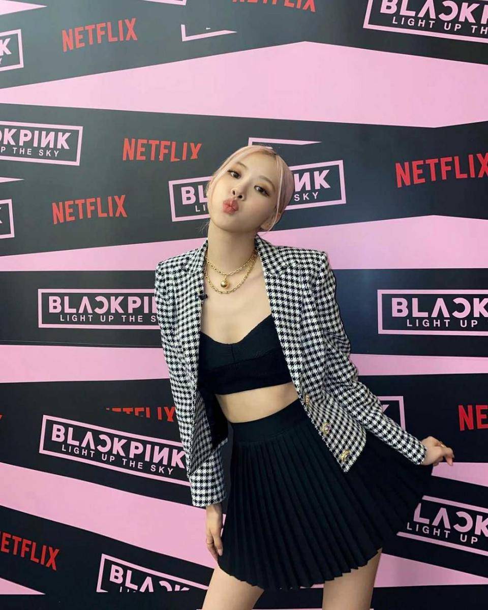 inatagram.com/roses_are_rosie