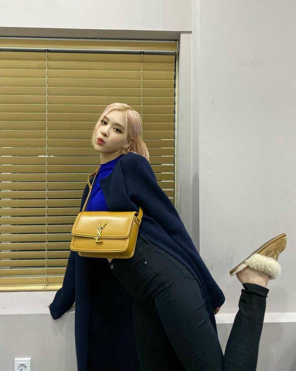 instagram.com/roses_are_rosie