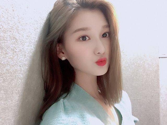 instagram.com/favorite_official