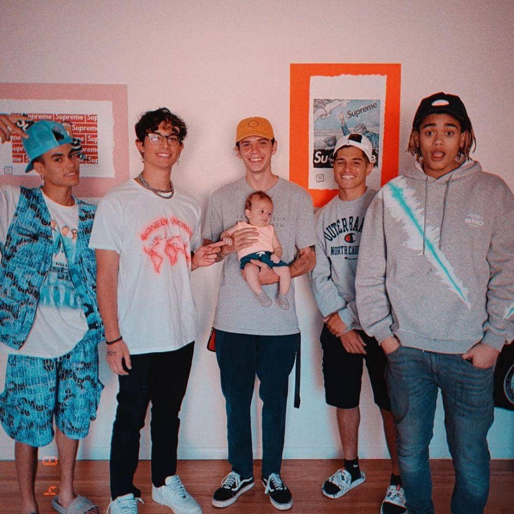 instagram.com/theaustinporter
