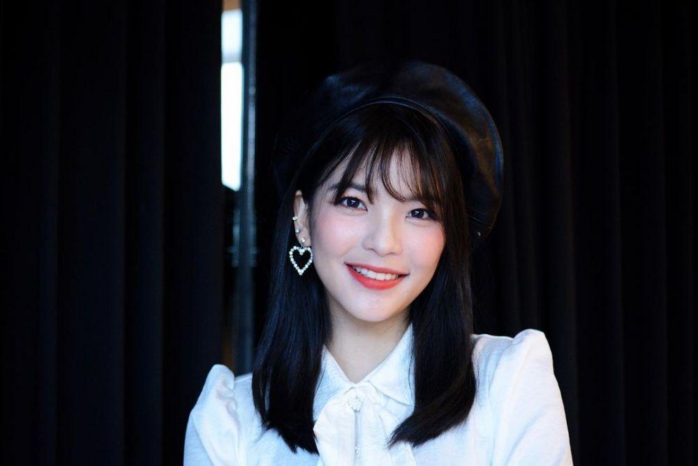 Main drama let's fight ghost, 9 potret memesona orn bnk48