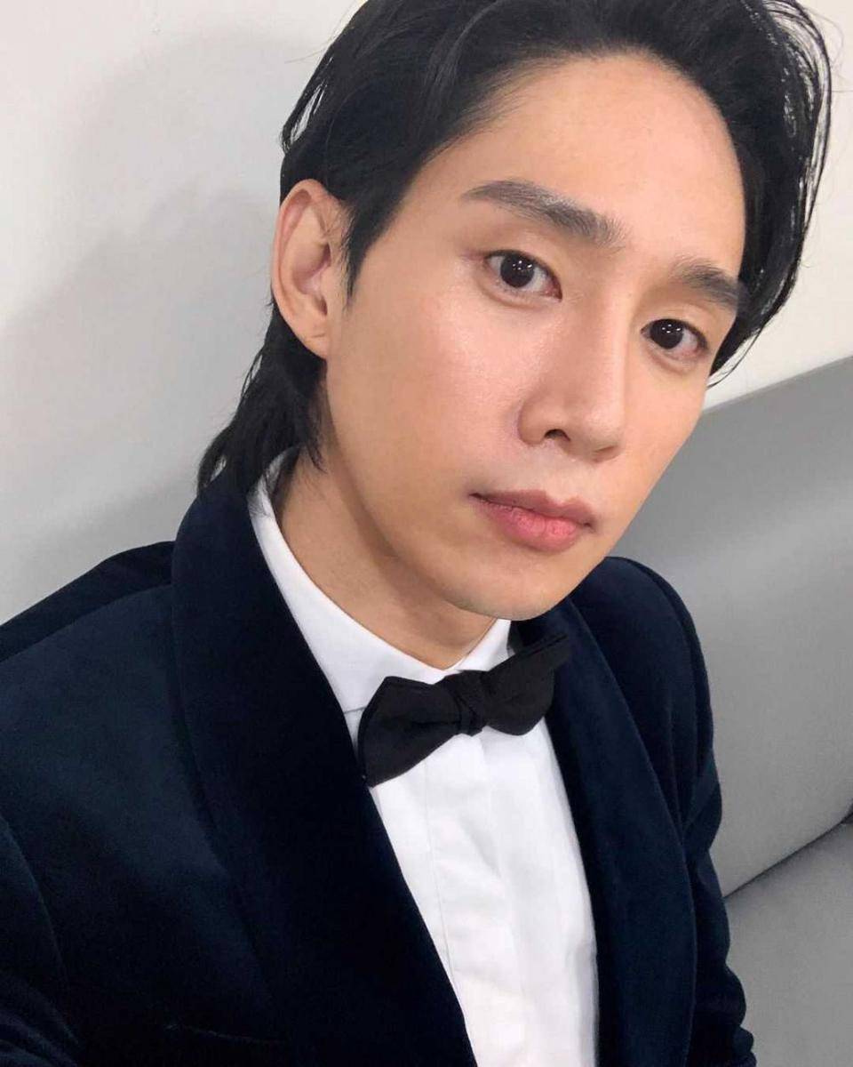 Instagram.com/bhent_official