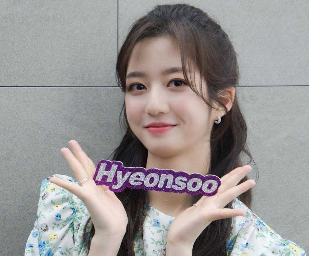 10 Potret Memikat Kim Hyun Soo Penthouse Jadi MC Spesial 'Music Core'