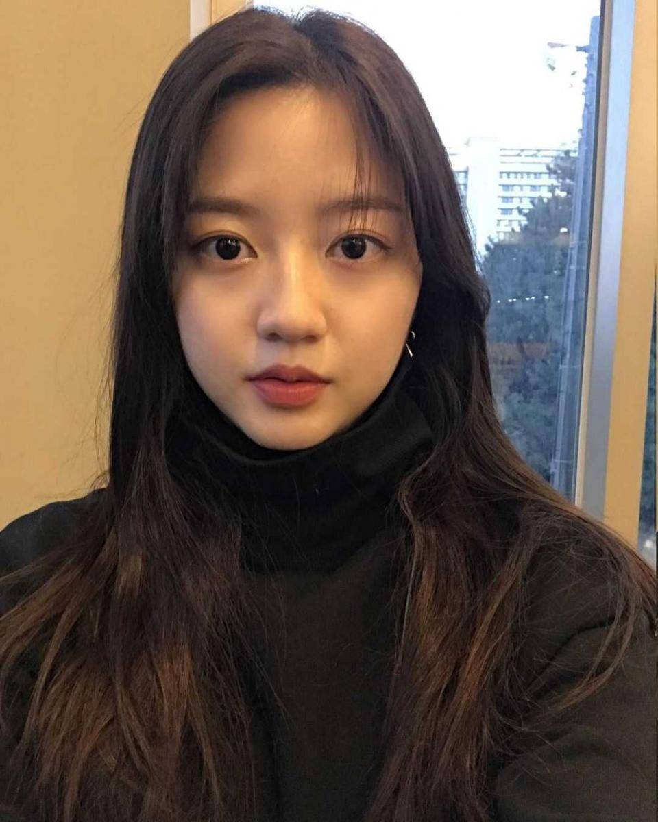 instagram.com/hyeon0_0soo