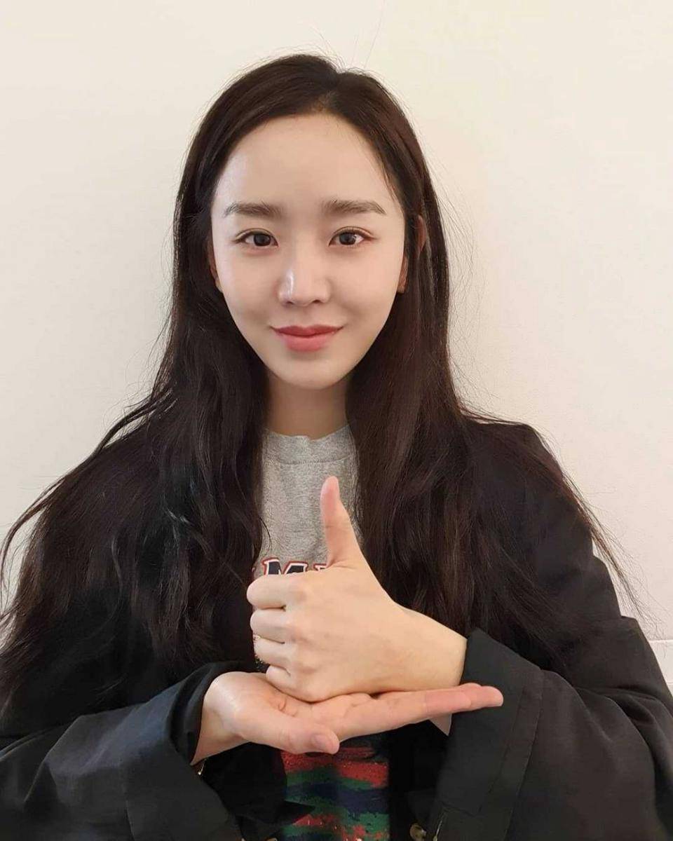 instagram.com/shinhs831