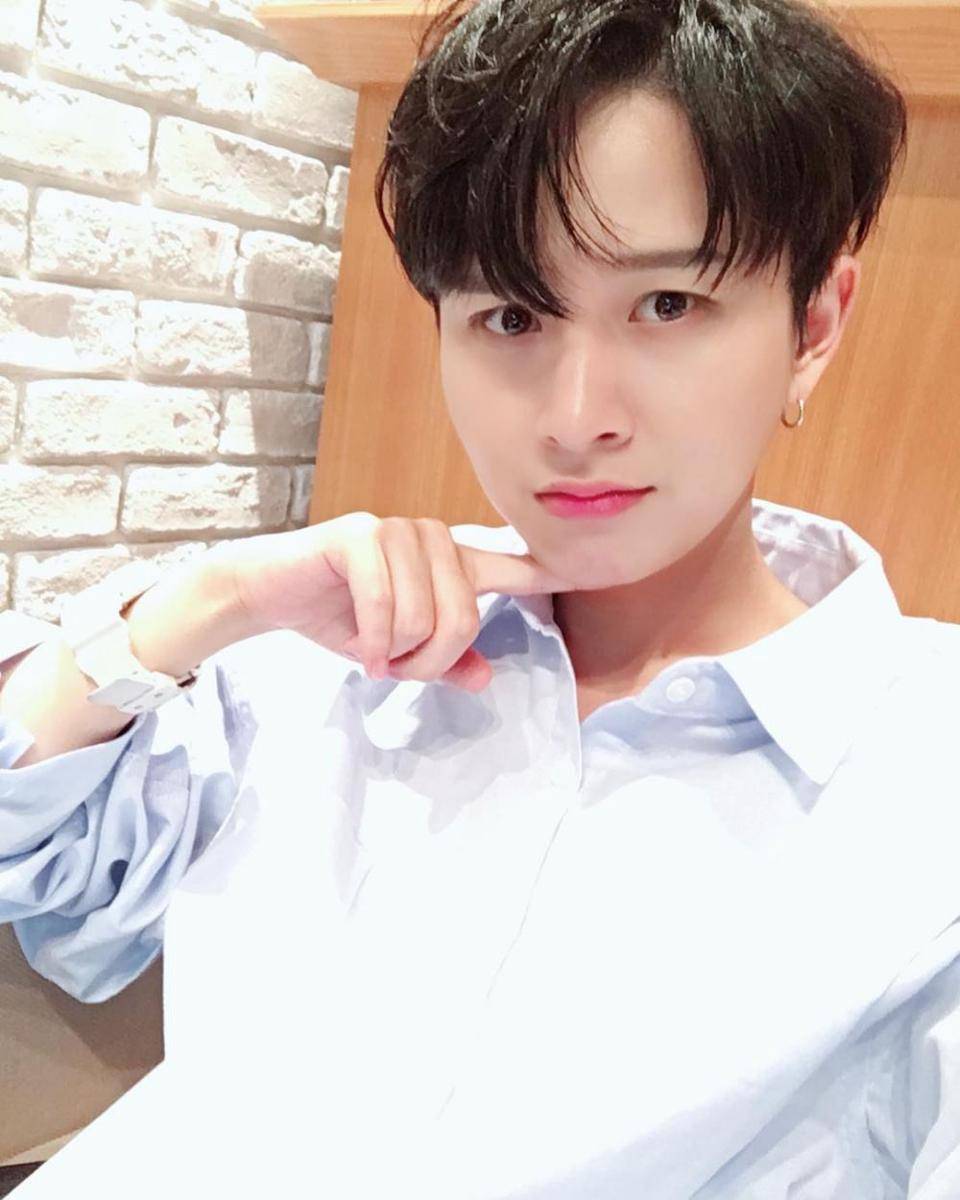 instagram.com/minwoo1482