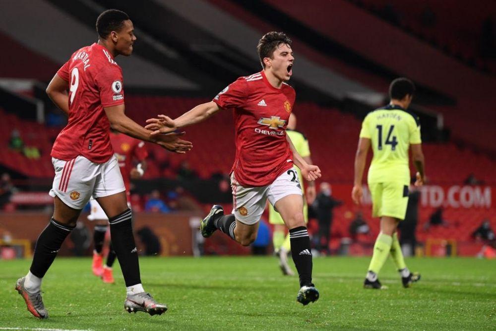 Twitter.com/ManUnitedZone_