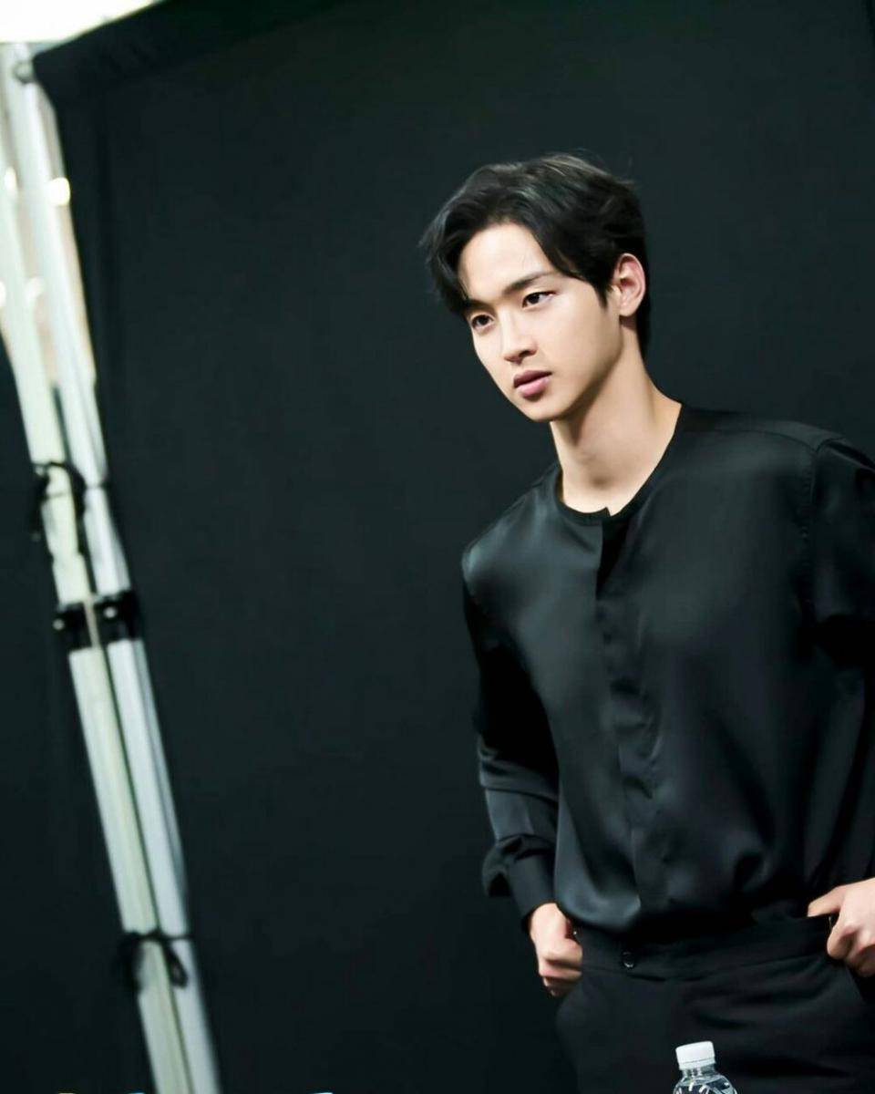 instagram.com/dongyicompany.official