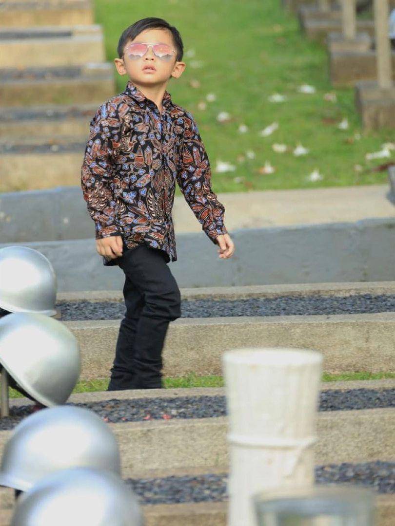 Blondes sorish porno video