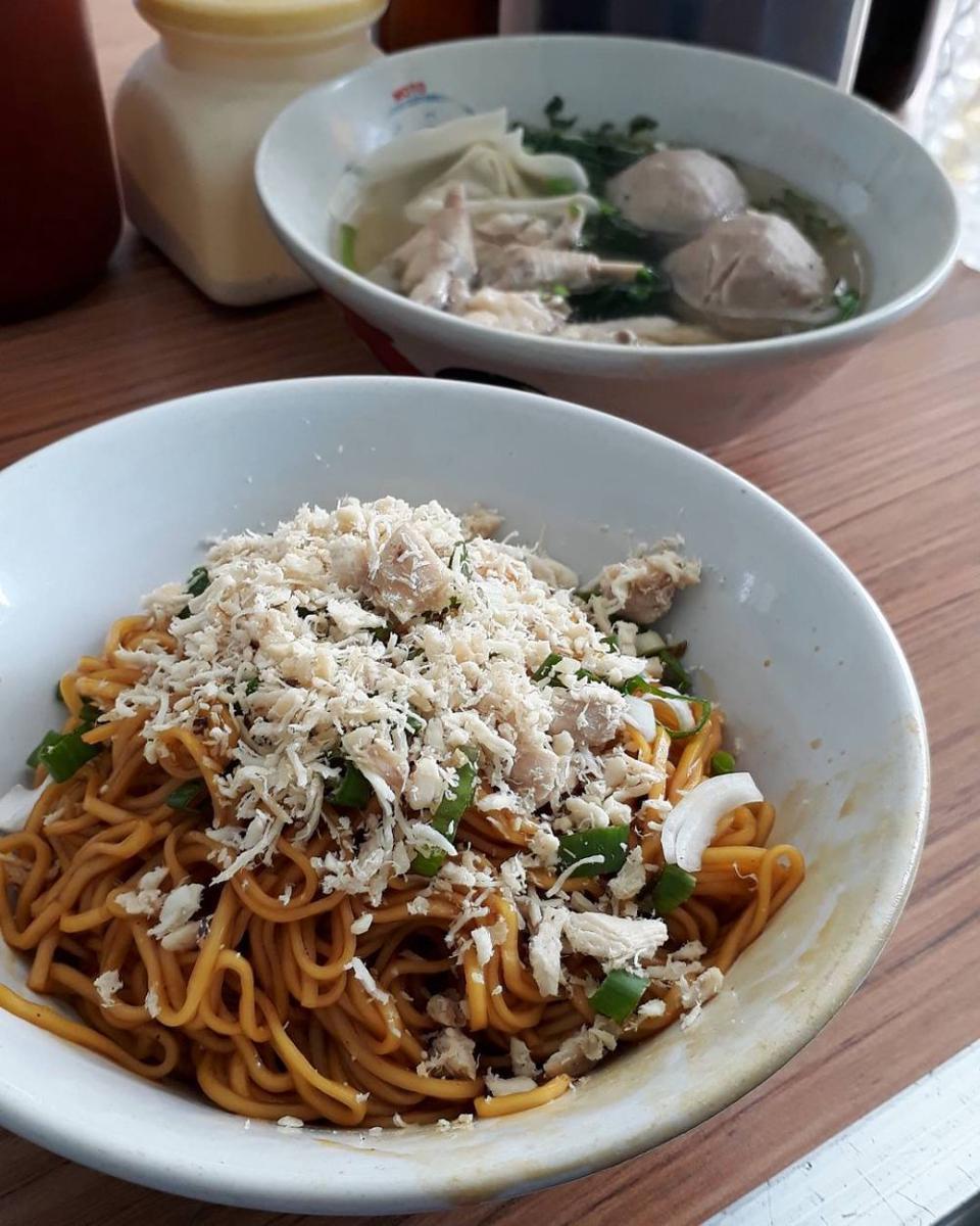 instagram.com/arumputria