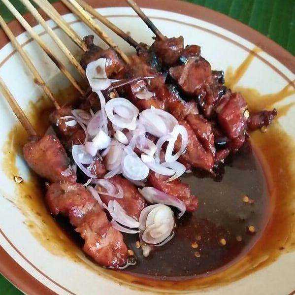 instagram.com/warung_sate_kambing_bu_djuki