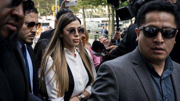 Penangkapan terhadap istri dari 'El Chapo', Emma Coronel, pada hari Senin, 22 Februari 2021, waktu setempat. (Twitter.com/FitzFox5DC)