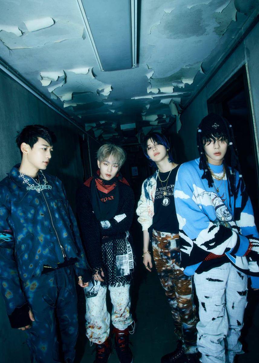 twitter.com/SHINee