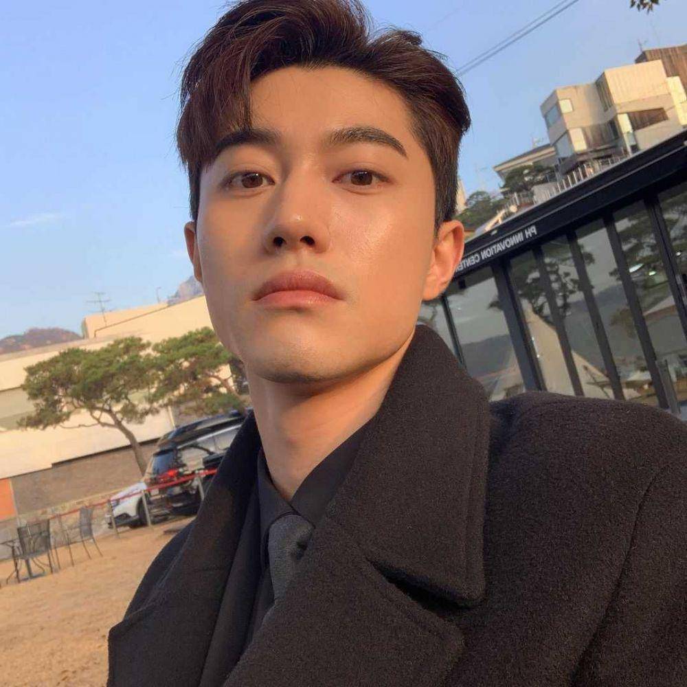 instagram.com/kwakdongyeon0