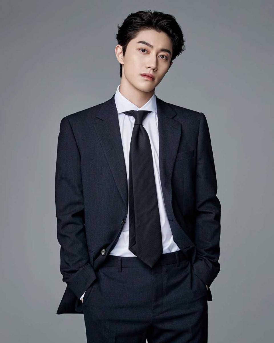 instagram.com/kwakdongyeon0