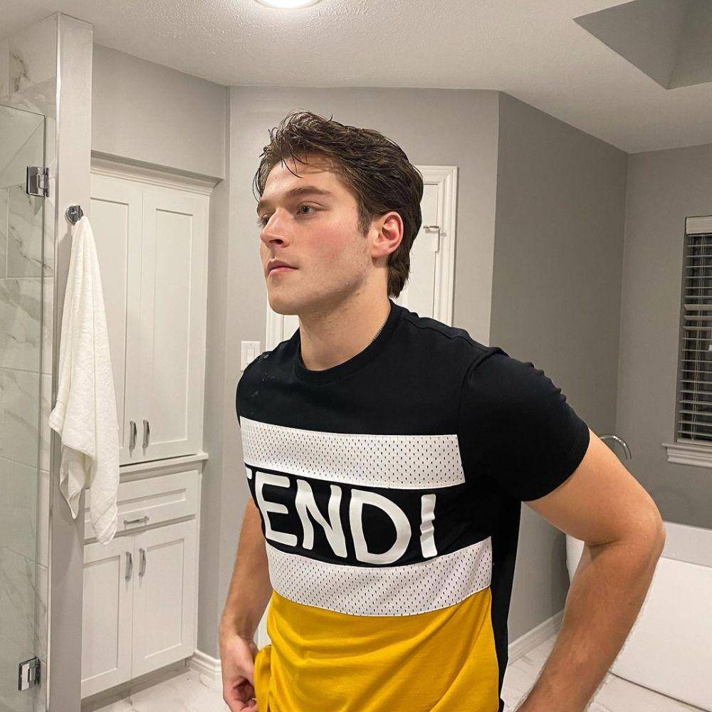 instagram.com/froy