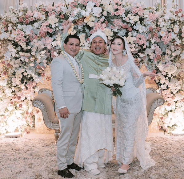 instagram.com/keanuagl