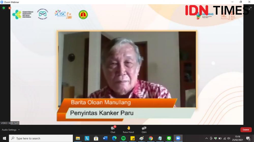 Diskusi virtual dan peluncuran buku "Bersahabat dengan Kanker Paru", Kamis (25/2/2021). IDN Times/Tyas Hanina
