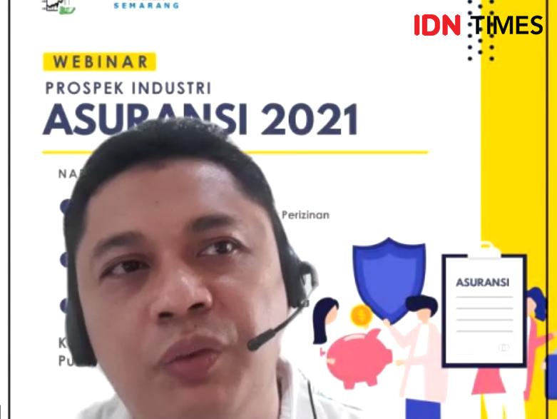 Chief Business and Distribution AXA Mandiri, Theodores Tangke pada webinar bertajuk 'Prospek Industri Asuransi' secara virtual, Kamis (25/2/2021). IDN Times/Anggun Puspitoningrum.