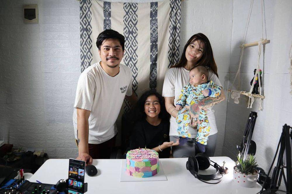 instagram.com/dmustakira