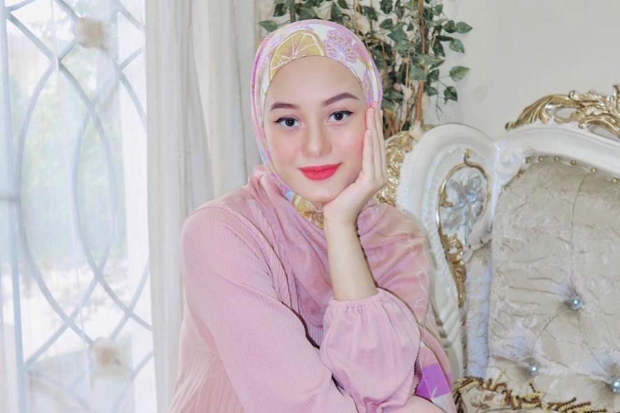 [QUIZ] Berdasarkan Bentuk Wajahmu, Ini Gaya Hijab yang Cocok untukmu!