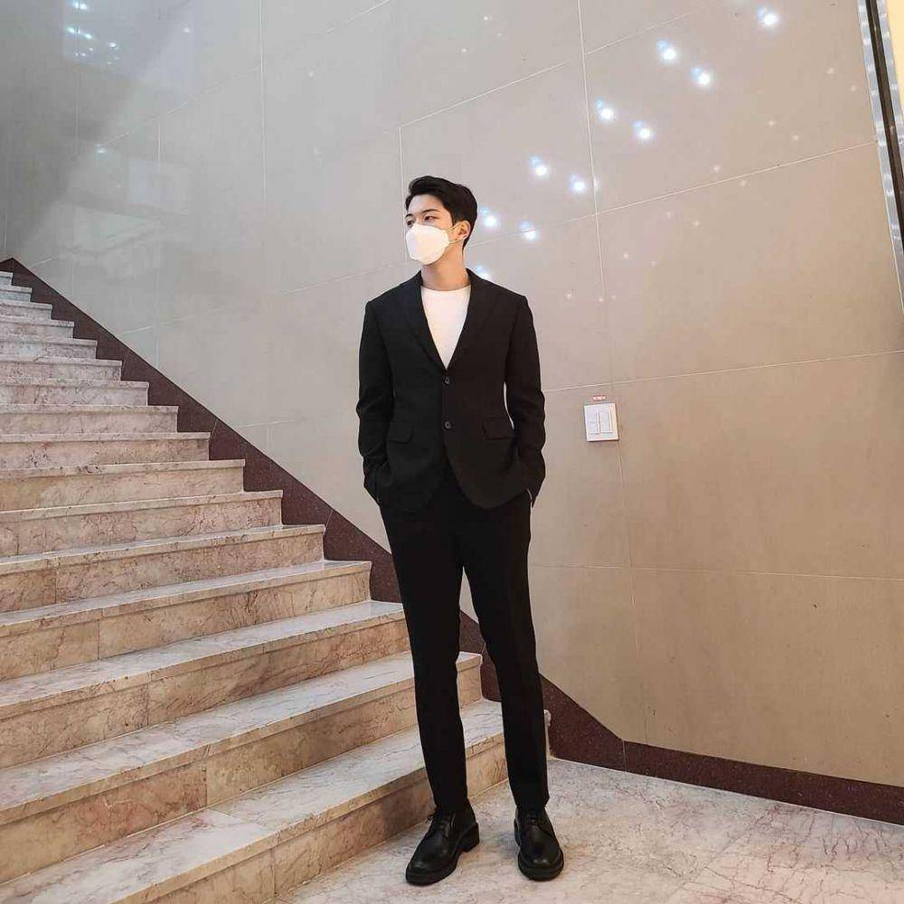 instagram.com/hweng_star