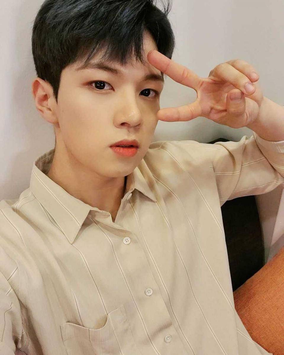 instagram.com/hweng_star