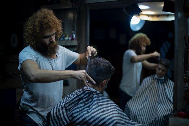 9 Model Potongan Rambut Ini Bikin Gaya Harianmu Makin Kece, Bro