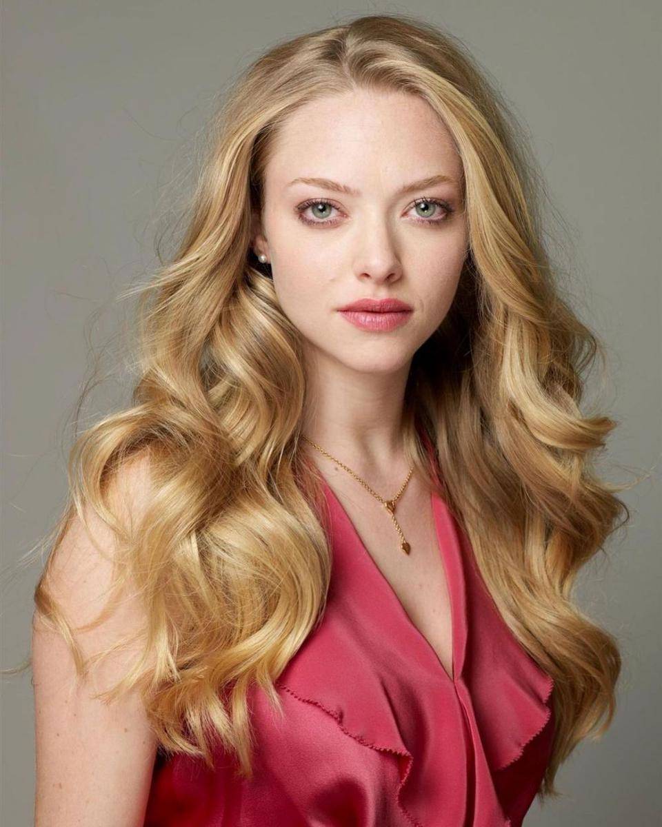 Instagram.com/amanda_seyfried_daily